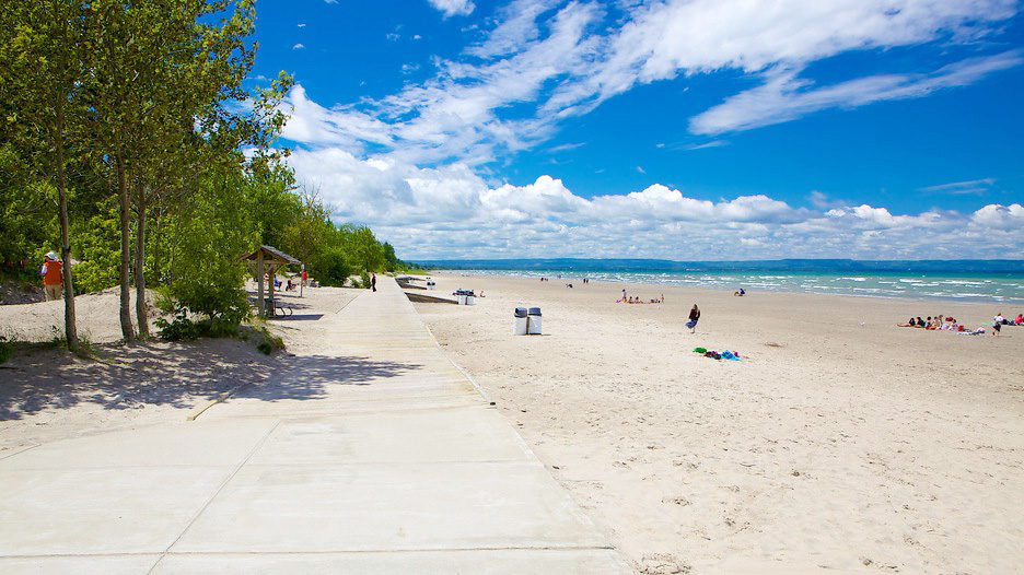 Wasaga Beach paved pathway along sandy shoreline